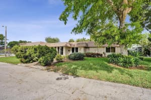 6207 Jacaranda Circle, Tamarac, FL 33319 - MLS#B26011848