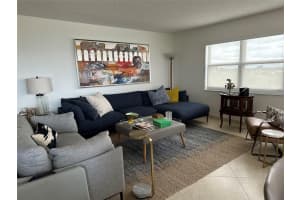 5100 Ocean Boulevard, Fort Lauderdale, FL 33308 - MLS#B26011856