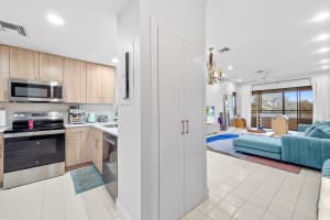 7460 La Paz Boulevard, Boca Raton, FL 33433 - MLS#B26011871