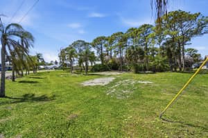 5015 Deer Run Drive, Fort Pierce, FL 34951 - MLS#B26011875