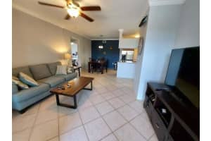 6482 Emerald Dunes Drive, West Palm Beach, FL 33411 - MLS#B26011893