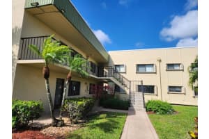 15217 Lakes Of Delray Boulevard, Delray Beach, FL 33484 - MLS#B26011931