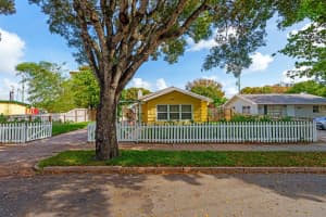 527 50th Street, West Palm Beach, FL 33407 - MLS#B26011941