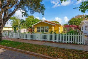 527 50th Street, West Palm Beach, FL 33407 - MLS#B26011941