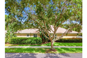 2568 Coral Trace Circle, Delray Beach, FL 33445 - MLS#B26011951