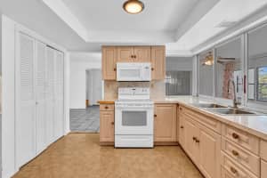 2445 72nd Avenue, Sunrise, FL 33313 - MLS#B26011953