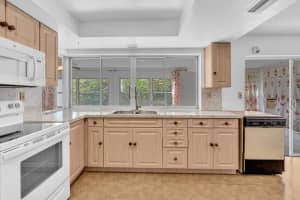 2445 72nd Avenue, Sunrise, FL 33313 - MLS#B26011953