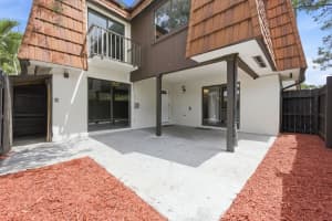 2101 White Pine Circle, Greenacres, FL 33415 - MLS#B26011966