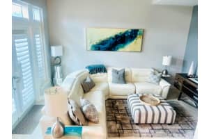 450 Federal Highway, Boynton Beach, FL 33435 - MLS#B26011967