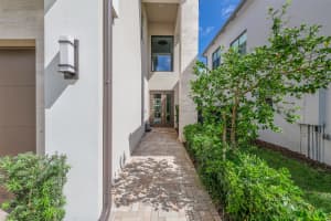 8283 Royal County Down Road, Boca Raton, FL 33434 - MLS#B26011975