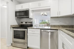 1516 Lakeside Drive, Lake Worth Beach, FL 33460 - MLS#B26011988