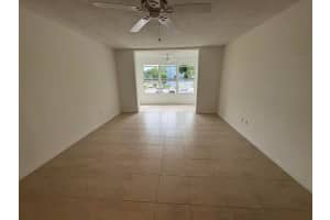 2850 Somerset Drive, Lauderdale Lakes, FL 33311 - MLS#B26011990