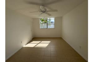 2850 Somerset Drive, Lauderdale Lakes, FL 33311 - MLS#B26011990