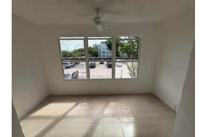 2850 Somerset Drive, Lauderdale Lakes, FL 33311 - MLS#B26011990