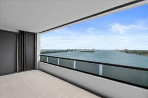 100 Lakeshore Drive, North Palm Beach, FL 33408 - MLS#B26011999