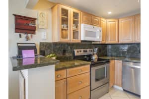 305 Wellington, West Palm Beach, FL 33417, West Palm Beach, FL 33417 - MLS#B26012030