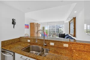 3350 27th Avenue, Miami, FL 33133 - MLS#B26012063