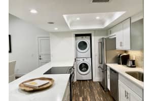 11863 Wimbledon Circle, Wellington, FL 33414 - MLS#B26012104