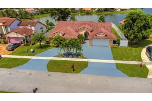 20725 Waters Edge Court, Boca Raton, FL 33498 - MLS#B26012107