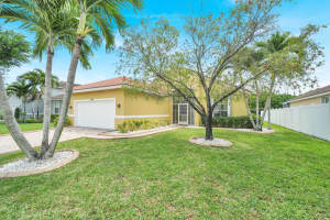 6404 C Durham Drive, Lake Worth, FL 33467 - MLS#B26012117