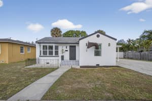 701 37th Street, West Palm Beach, FL 33407 - MLS#B26012138