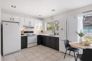 5260 Bosque Lane, West Palm Beach, FL 33415 - MLS#B26012157