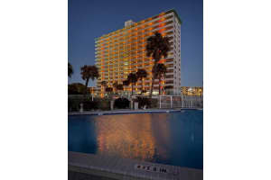 4050 Ocean Drive, Fort Lauderdale, FL 33308 - MLS#B26012197