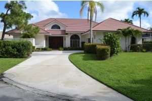 4 Lochwick Road, Palm Beach Gardens, FL 33418 - MLS#B26012208