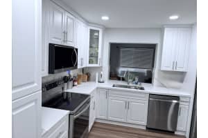 10900 18th Place, Pembroke Pines, FL 33026 - MLS#B26012212