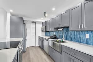 859 Jeffery Street, Boca Raton, FL 33487 - MLS#B26012238