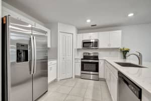 6851 Broadwater Lane, Lake Worth, FL 33467 - MLS#B26012249