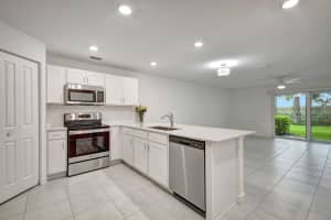 6851 Broadwater Lane, Lake Worth, FL 33467 - MLS#B26012249