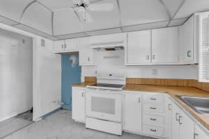 5860 44th Street, Lauderhill, FL 33319 - MLS#B26012255