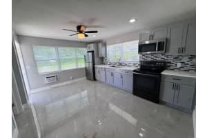 189 27th Place, Boynton Beach, FL 33435 - MLS#B26012324