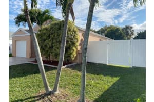 41 Buxton Lane, Boynton Beach, FL 33426 - MLS#B26012334