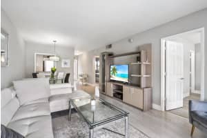 1461 Ocean Boulevard, Pompano Beach, FL 33062 - MLS#B26012373