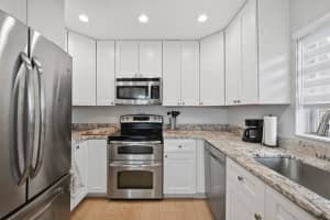 324 Orange Tree Drive, Atlantis, FL 33462 - MLS#B26012405