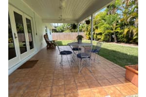 423 Beacon Street, Tequesta, FL 33469 - MLS#B26012440