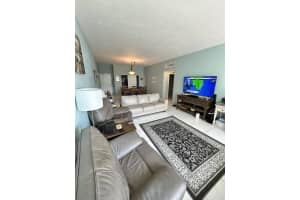 4250 Galt Ocean Drive, Fort Lauderdale, FL 33308 - MLS#B26012441