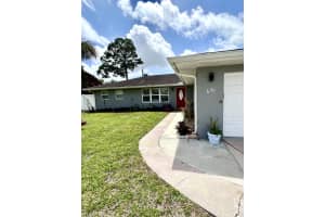 650 Todd Avenue, Port Saint Lucie, FL 34983 - MLS#B26012472
