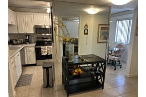 3138 Via Poinciana 114, Lake Worth, Fl 33467, Lake Worth