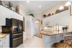 4204 Abington Woods Circle, Vero Beach, FL 32967 - MLS#B26012489