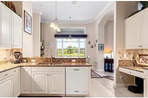 4204 Abington Woods Circle, Vero Beach, FL 32967 - MLS#B26012489