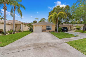 121 Prestige Drive, Royal Palm Beach, FL 33411 - MLS#B26012494