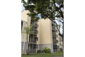8343 Lake Drive, Doral, FL 33166 - MLS#B26012501