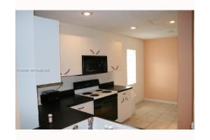 9711 2nd Street, Coral Springs, FL 33071 - MLS#B26012506