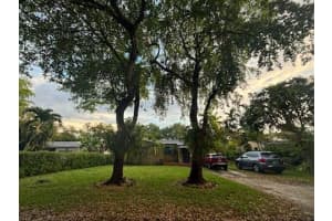 1060 122nd Street, North Miami, FL 33161 - MLS#B26012529