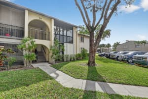 511 Shady Pine Way, Greenacres, FL 33415 - MLS#B26012552