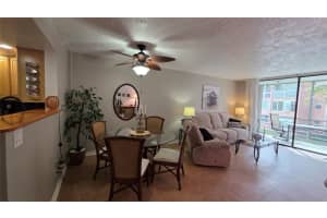 2801 Somerset Drive 211, Lauderdale Lakes, Fl 33311, Lauderdale Lakes