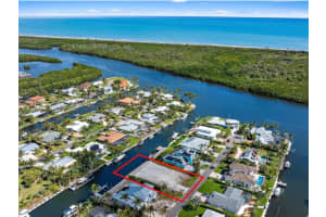 8531 Driftwood Street, Hobe Sound, FL 33455 - MLS#B26012594